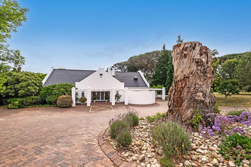 3 Bedroom Property for Sale in Zevenwacht Farm Village Western Cape